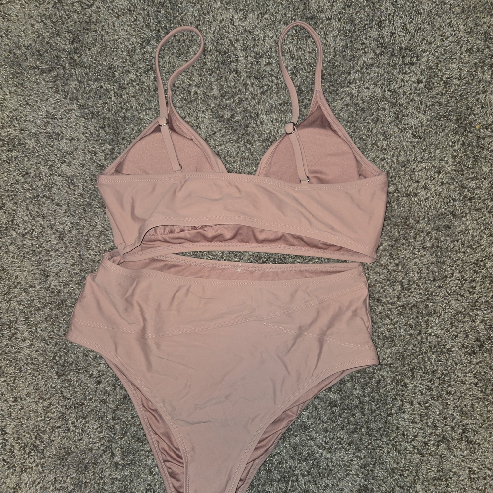 Pink Bikini Set - Picture 2 of 3